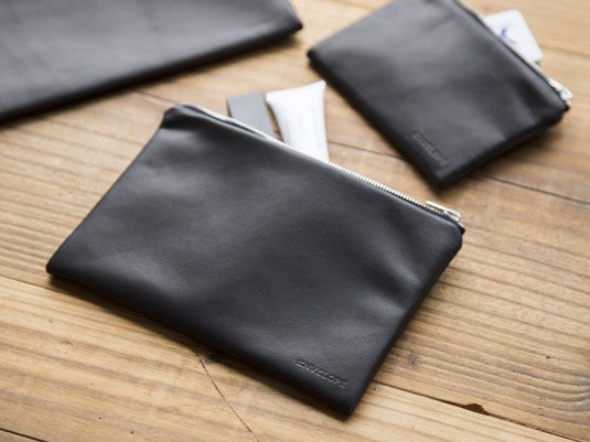 バッグの中を整える 牛革ポーチのススメ スタイルコラム