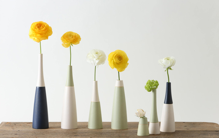 花を一輪飾ってみよう 個性的だけれど花一輪を引き立ててくれる フラワーベース１０選 スタイルコラム