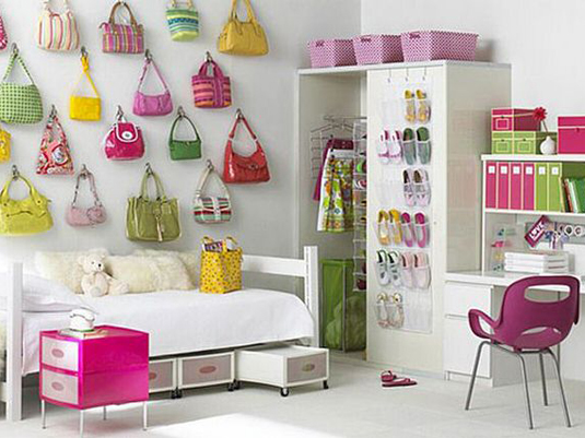 dorm-room-storage1