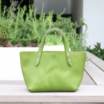 冬のお出かけファッションに差し色をプラス オススメアイテム10選 スタイルコラム