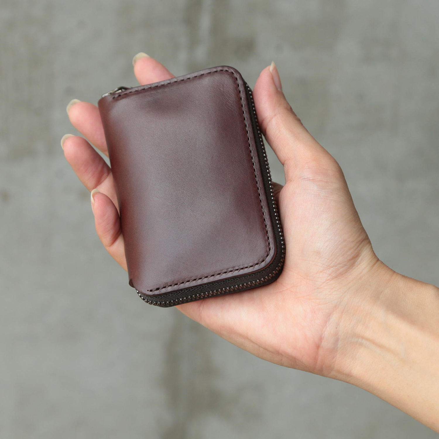 使いやすさが魅力の 小さい財布 おすすめアイテムをご紹介 スタイルコラム